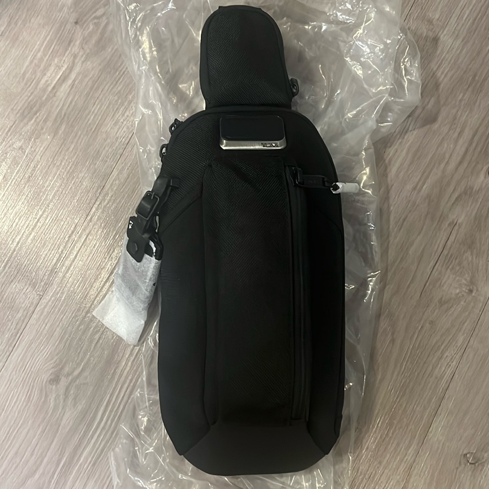 NWT Tumi Alpha Bravo Pro Sling bag